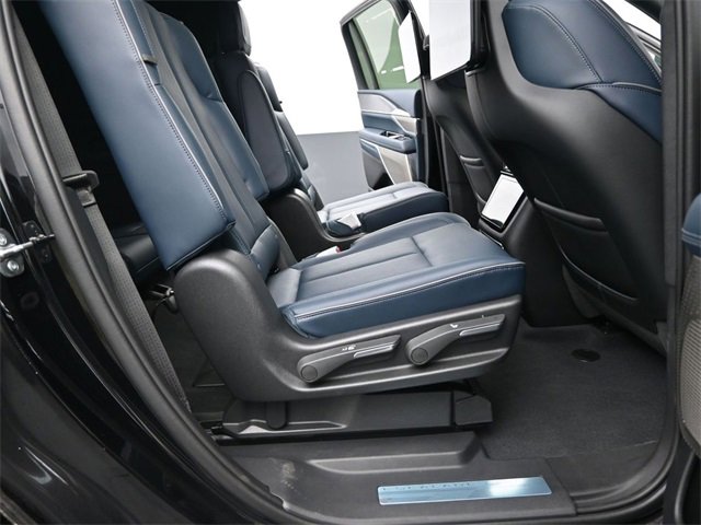 New 2025 Cadillac Escalade IQ Luxury 2 image 16