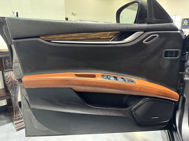 Used 2017 Maserati Ghibli S image 38
