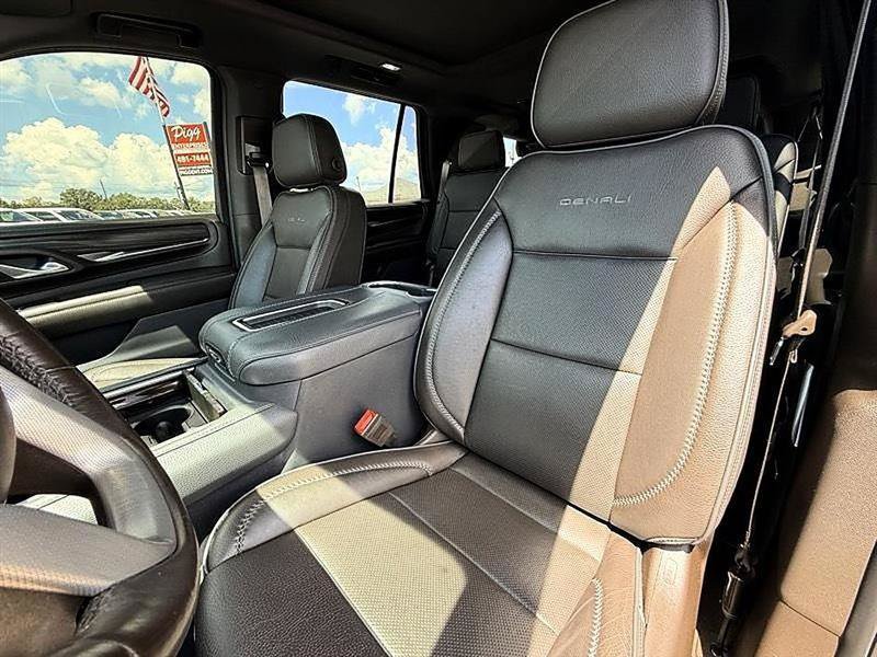 Used 2021 GMC Yukon Denali RWD image 31