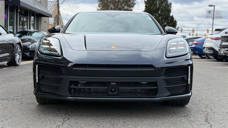 Used 2025 Porsche Panamera 4 w/ Premium Package image 8