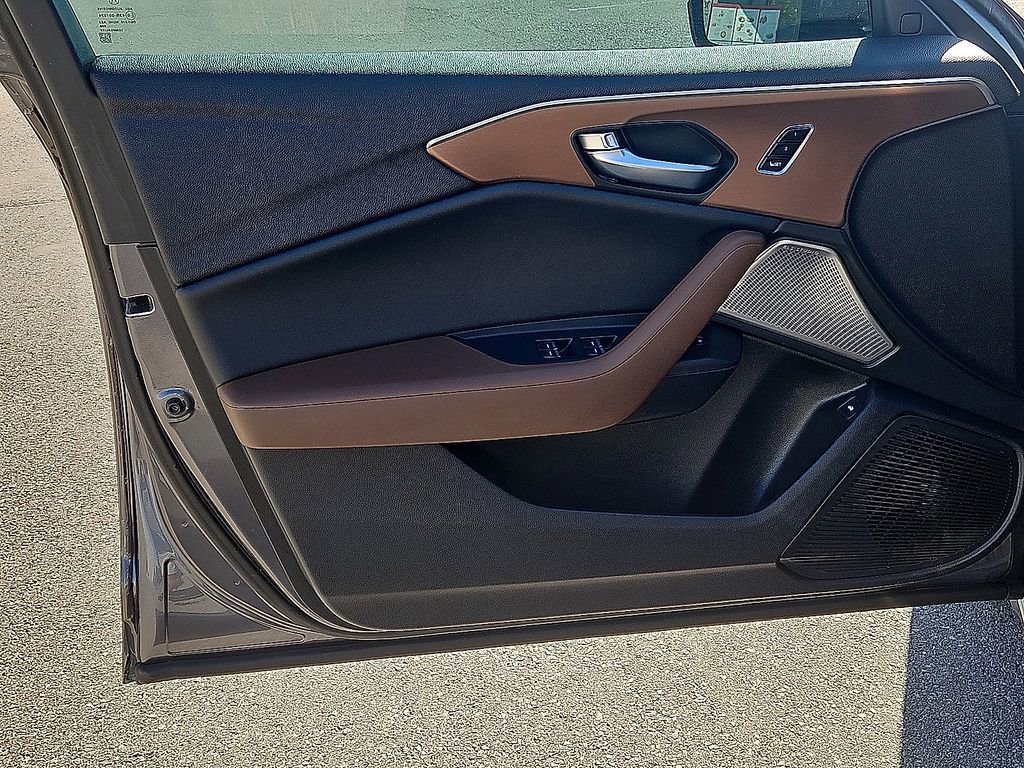 Used 2022 Acura TLX w/ Technology Package image 17