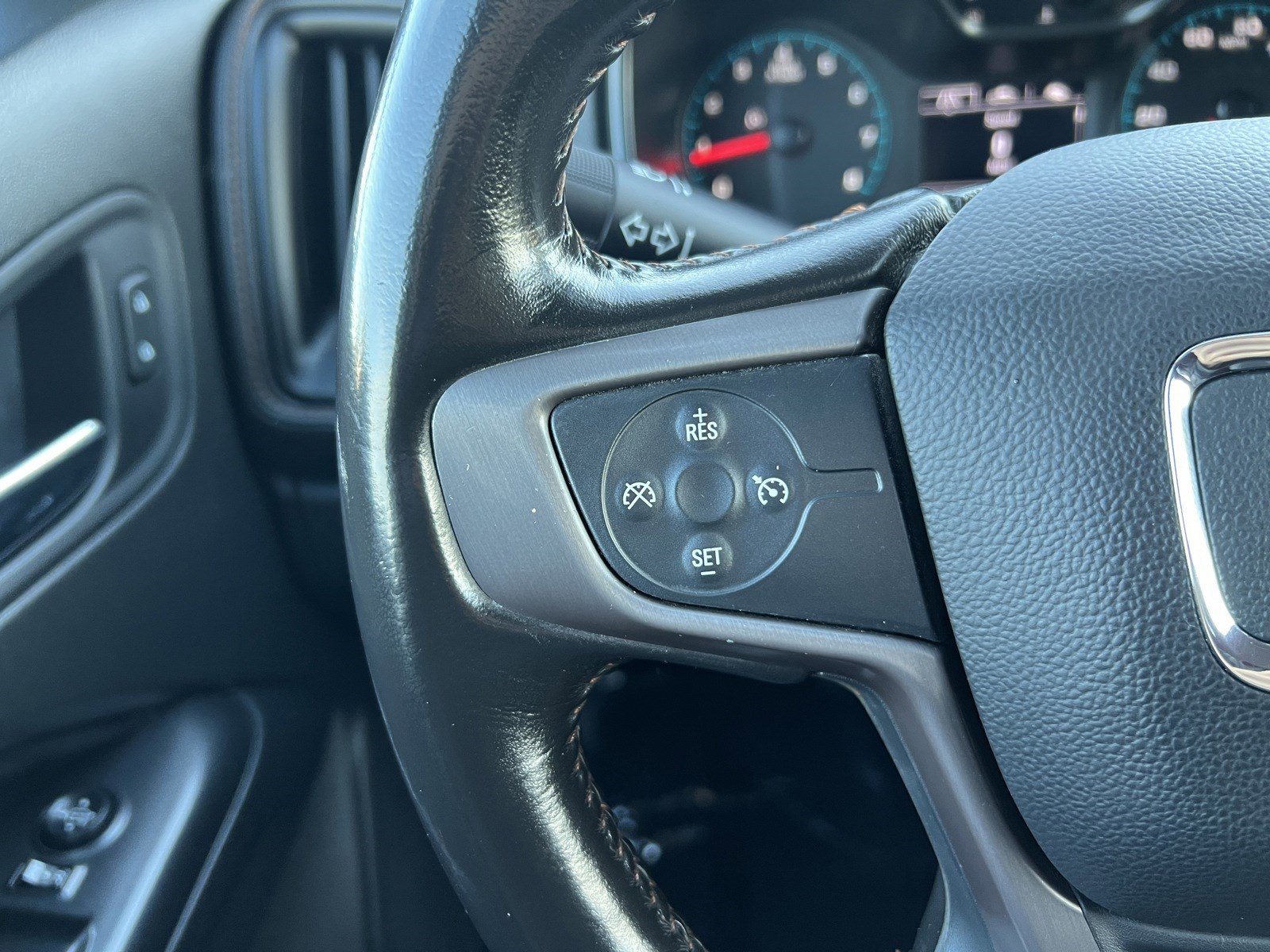 Used 2021 GMC Canyon AT4 image 21