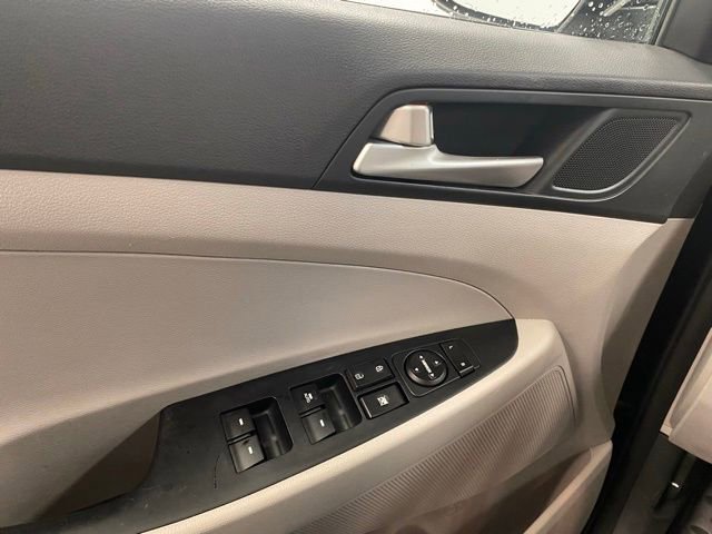 Used 2020 Hyundai Tucson SEL w/ Cargo Package image 18