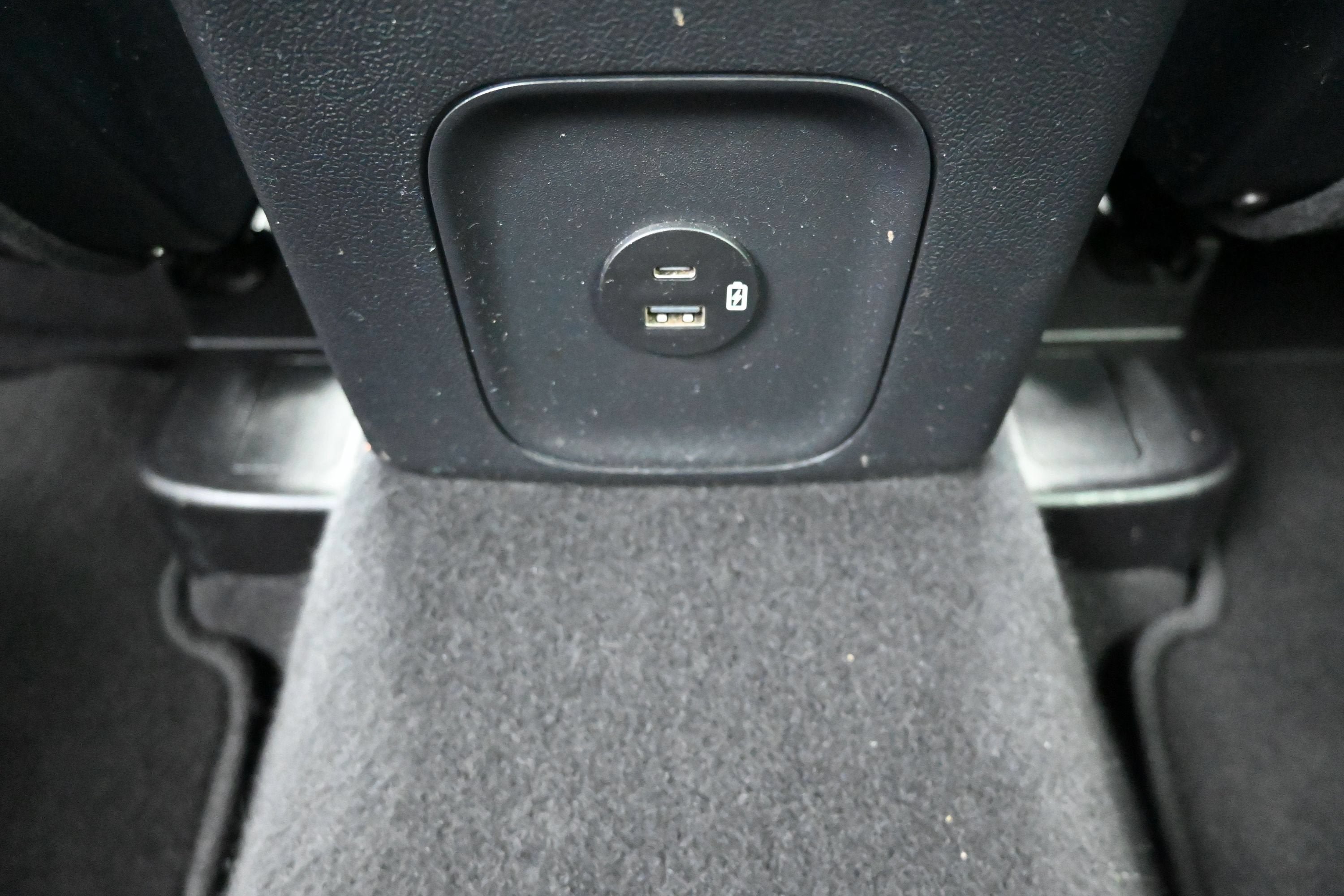 Used 2020 Ford Escape SE FWD image 24