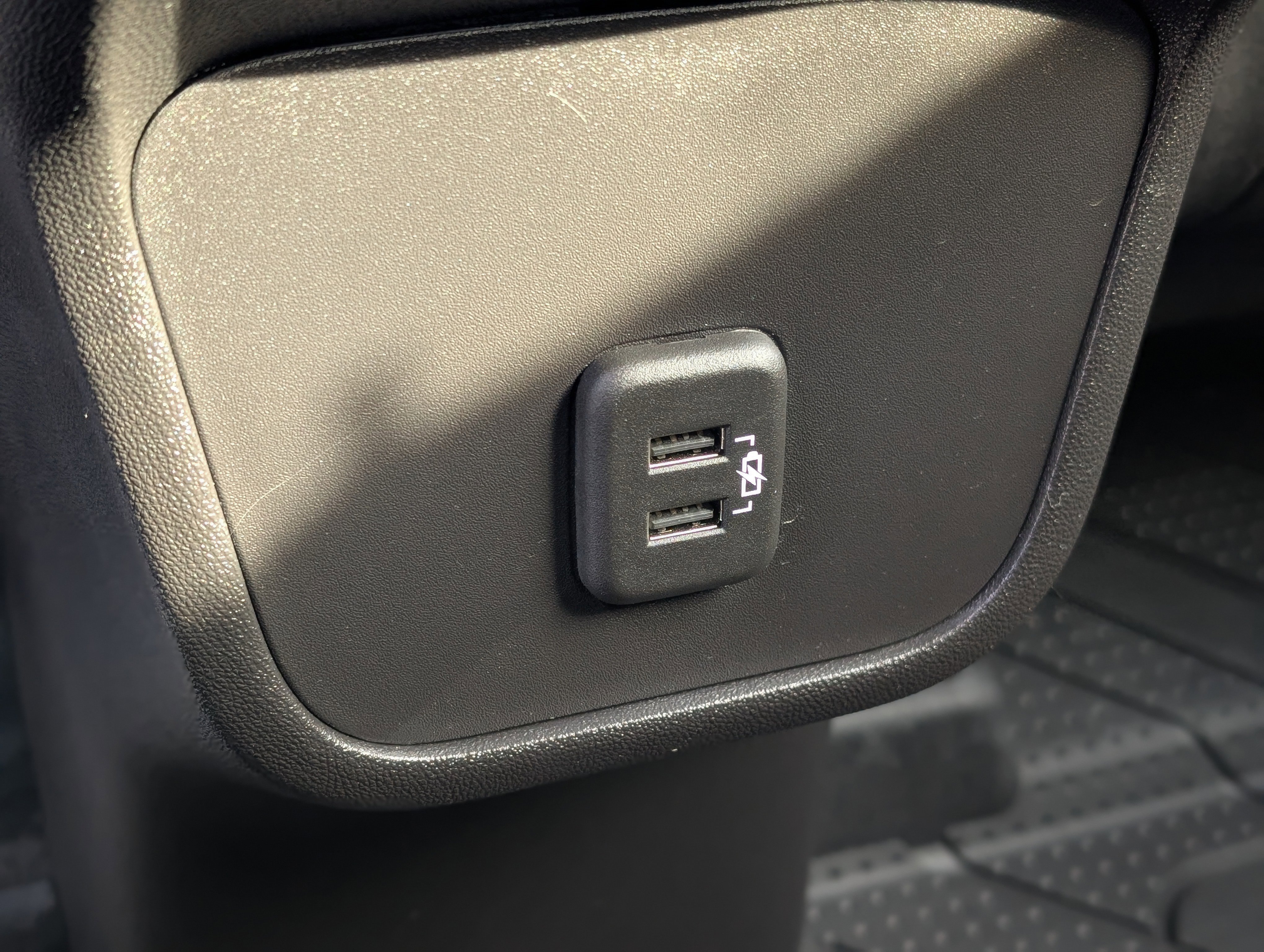 Used 2024 Chevrolet Equinox LT w/ LPO, Floor Liner Package image 34