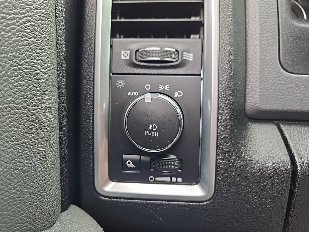 Used 2017 RAM 1500 Big Horn AWD/4WD image 22