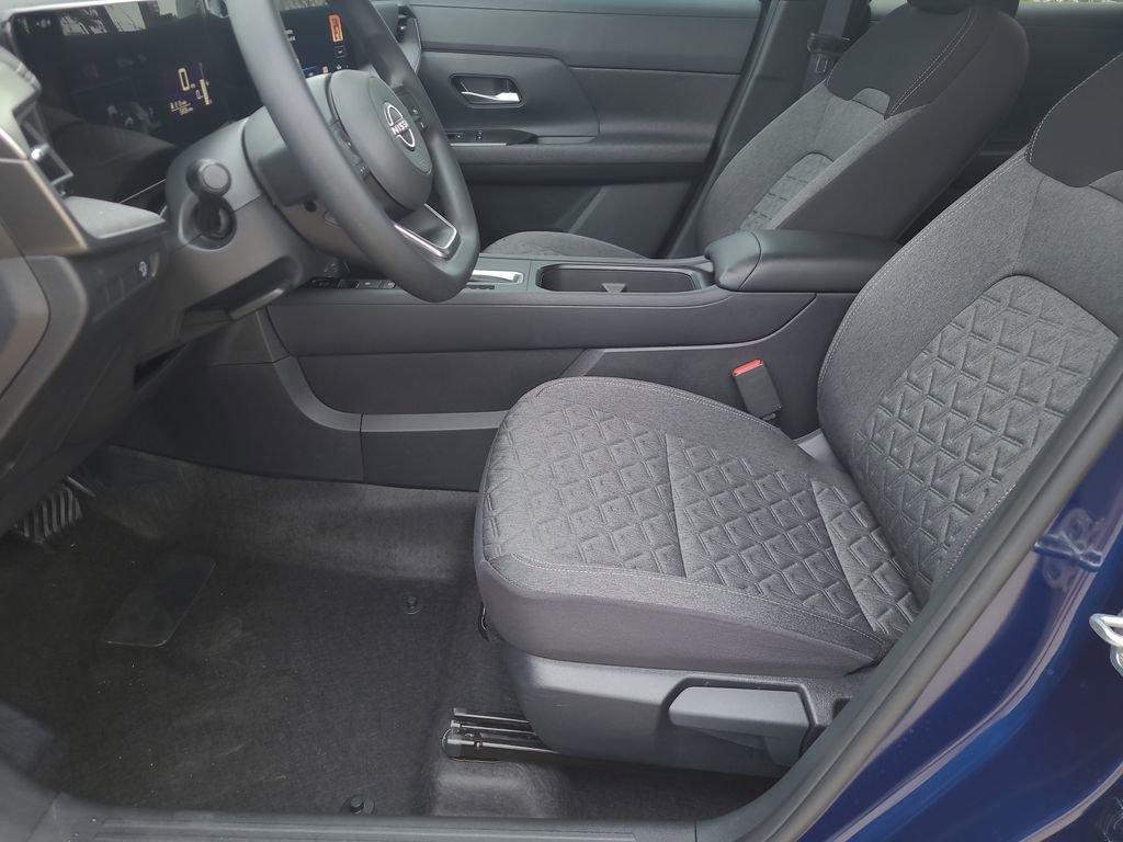 Certified 2026 Nissan Kicks SV image 14