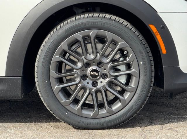 New 2026 MINI Cooper 2-Door Hardtop image 3