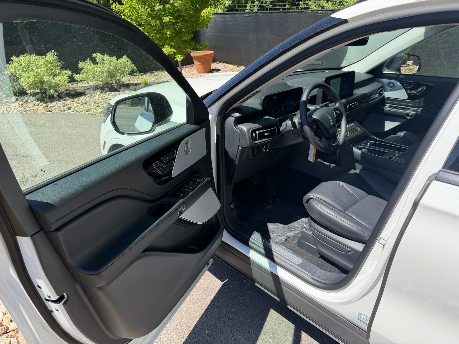 New 2026 Lincoln Aviator Reserve AWD/4WD image 25