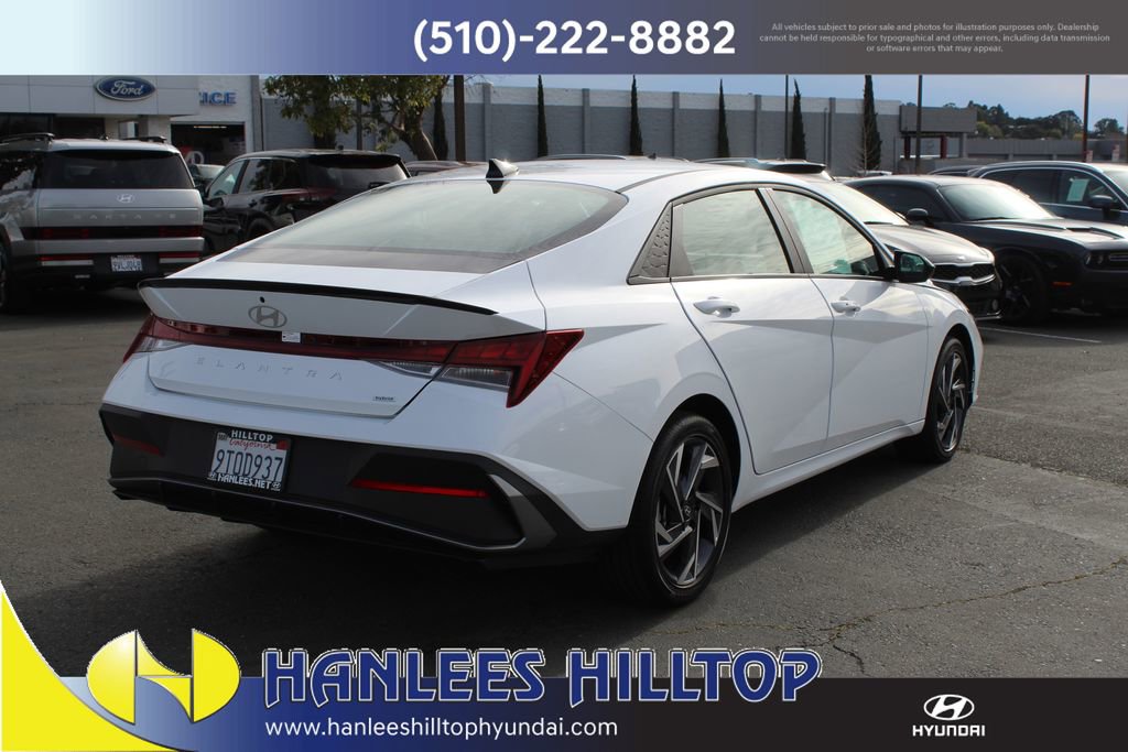 Used 2025 Hyundai Elantra SEL image 7