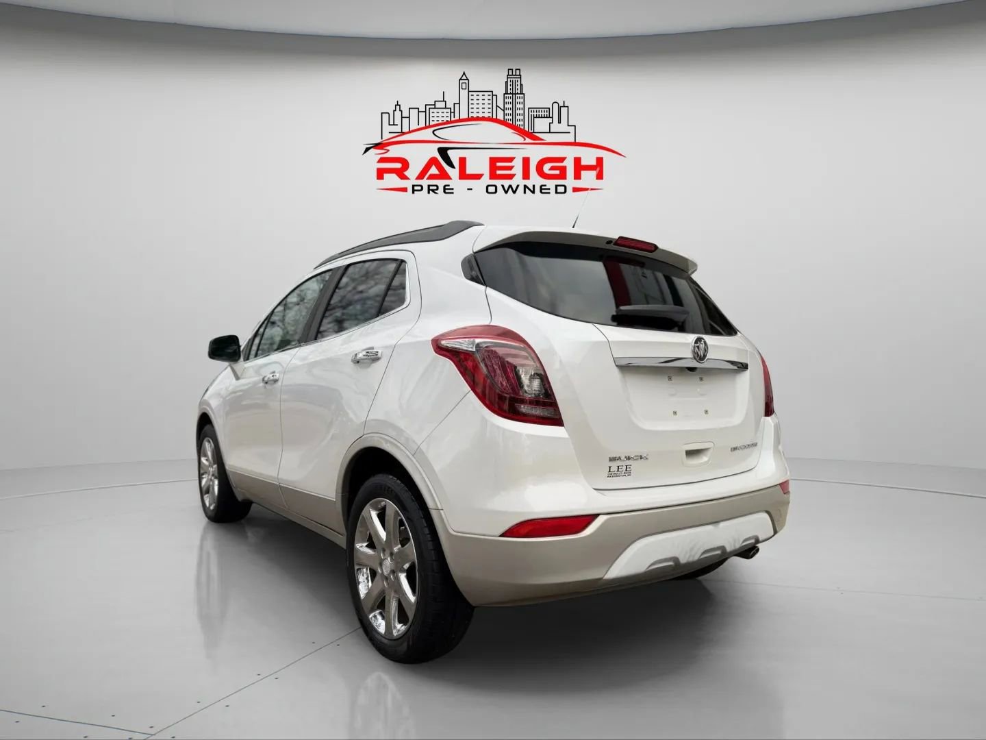 Used 2017 Buick Encore Essence w/ Experience Buick Package image 7