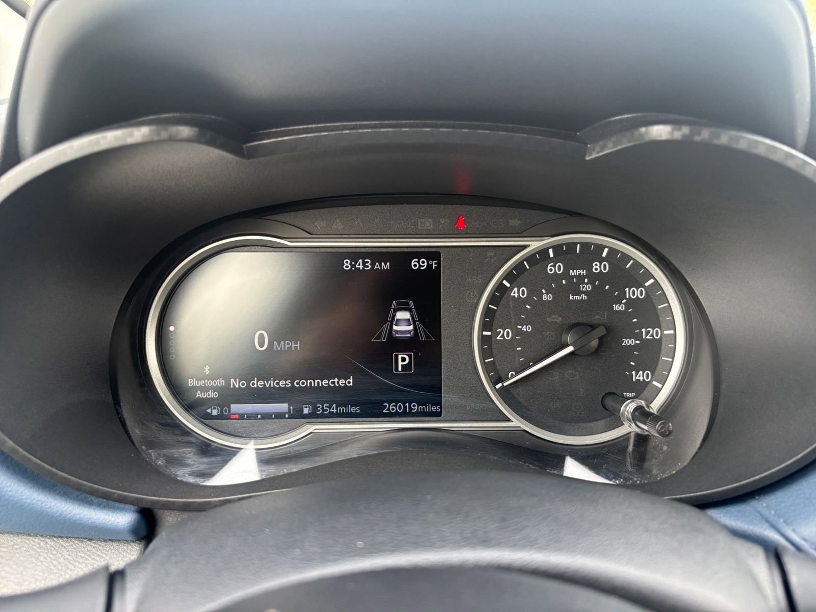 Used 2025 Nissan Versa SV image 38