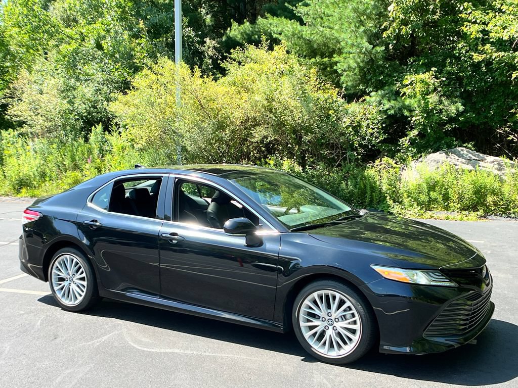 Used 2020 Toyota Camry XLE FWD image 7
