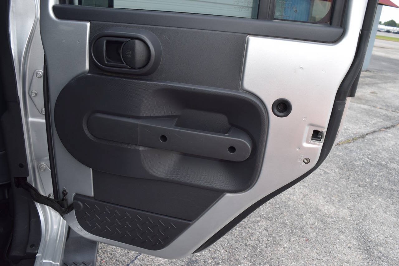 Used 2010 Jeep Wrangler Unlimited Sahara w/ Trailer Tow Group AWD/4WD image 58
