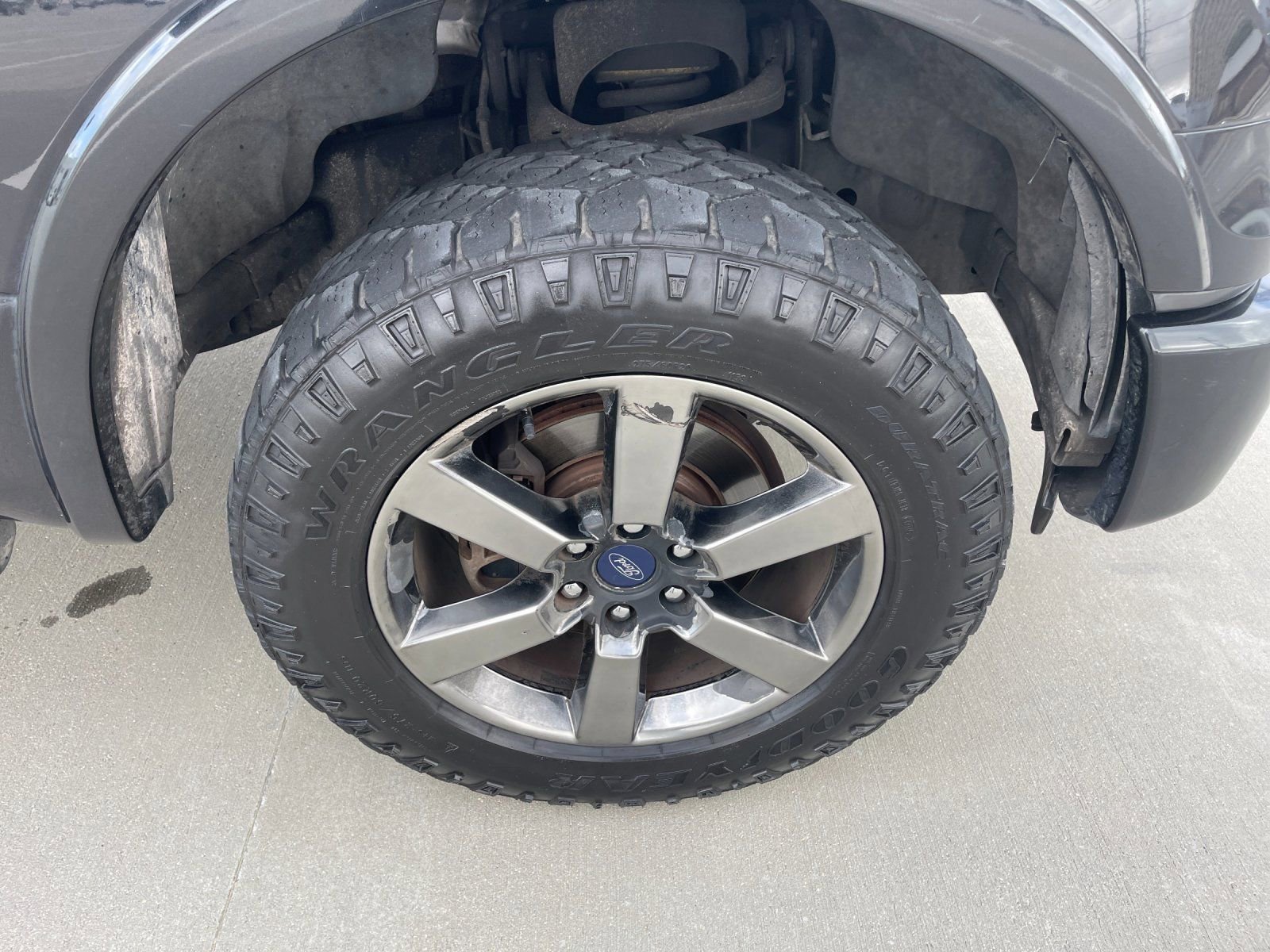 Used 2015 Ford F150 Lariat image 15