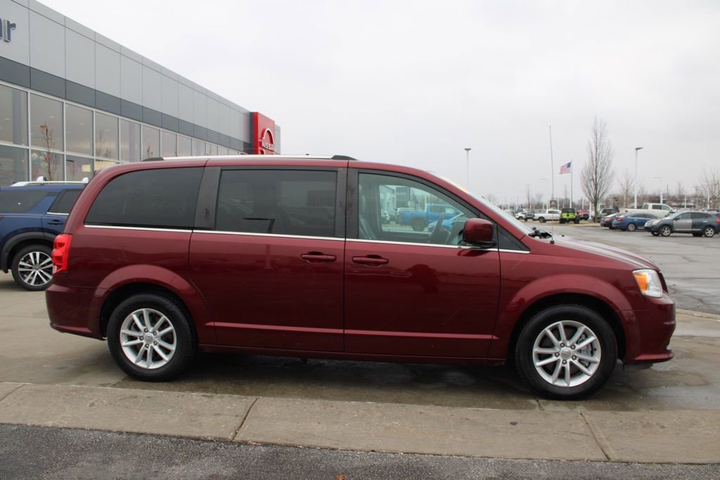 Used 2019 Dodge Grand Caravan SXT image 6