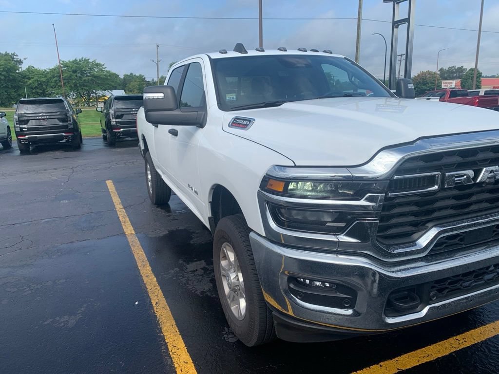 Used 2025 RAM 2500 Big Horn AWD/4WD image 5