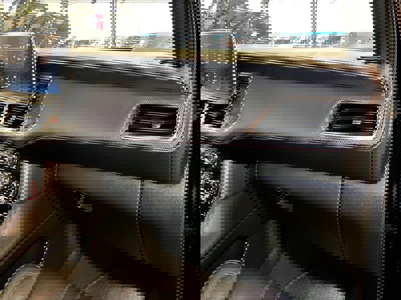 Used 2024 Chevrolet Suburban RST w/ Luxury Package image 13