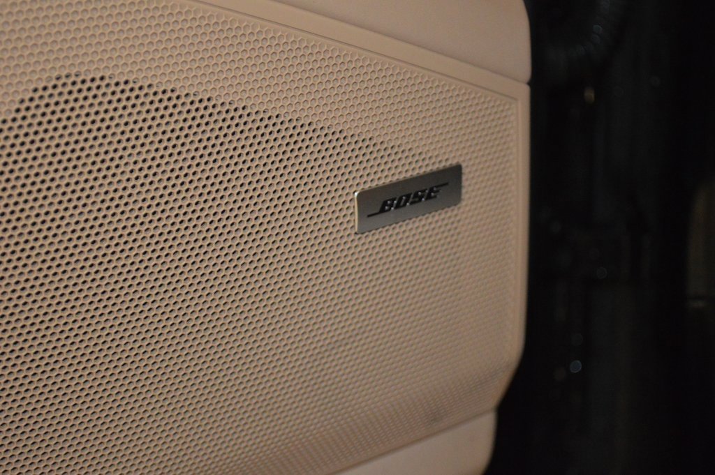 Certified 2023 Porsche Cayenne Platinum Edition image 20