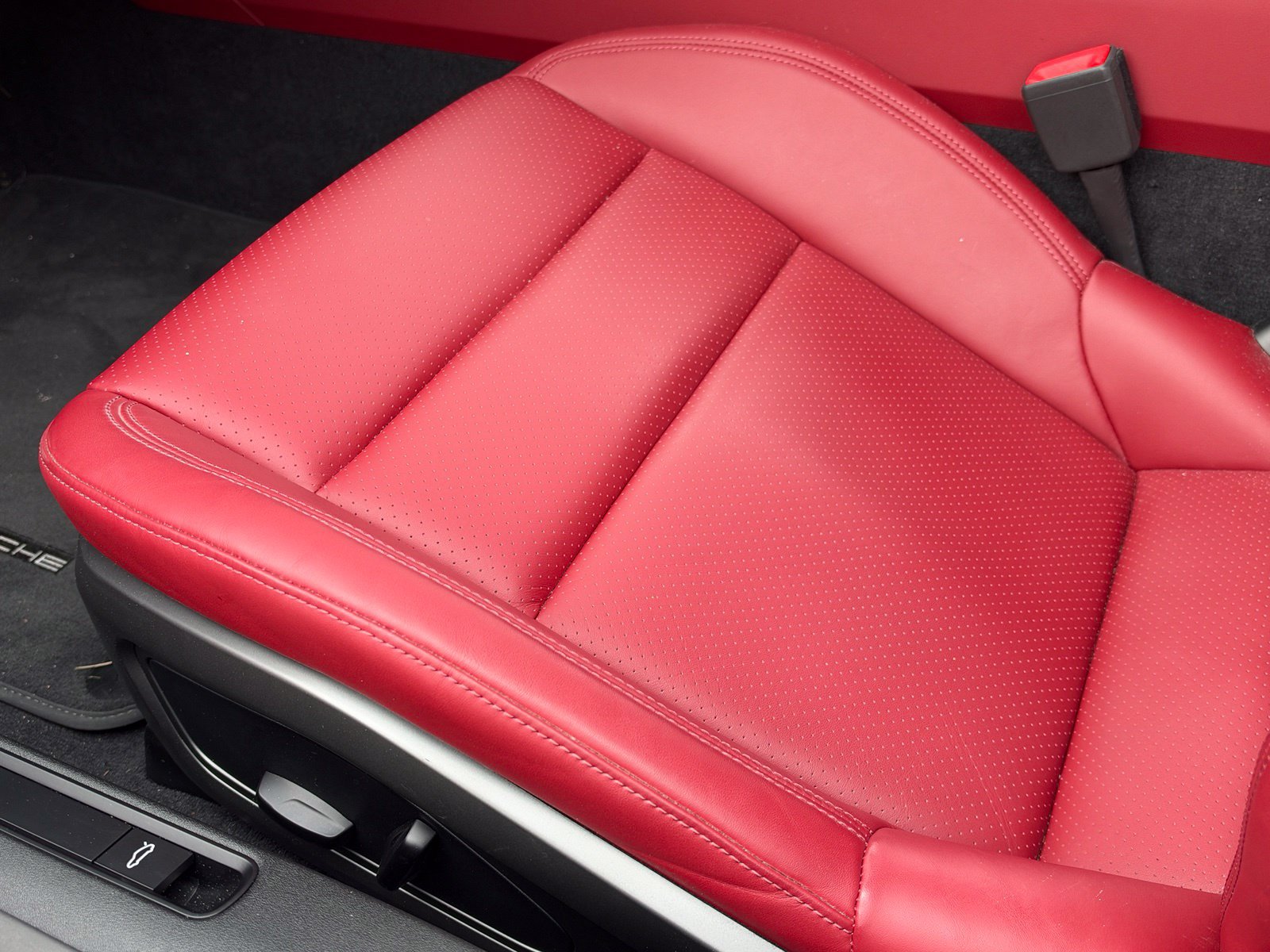 Certified 2020 Porsche 911 Carrera S RWD image 29