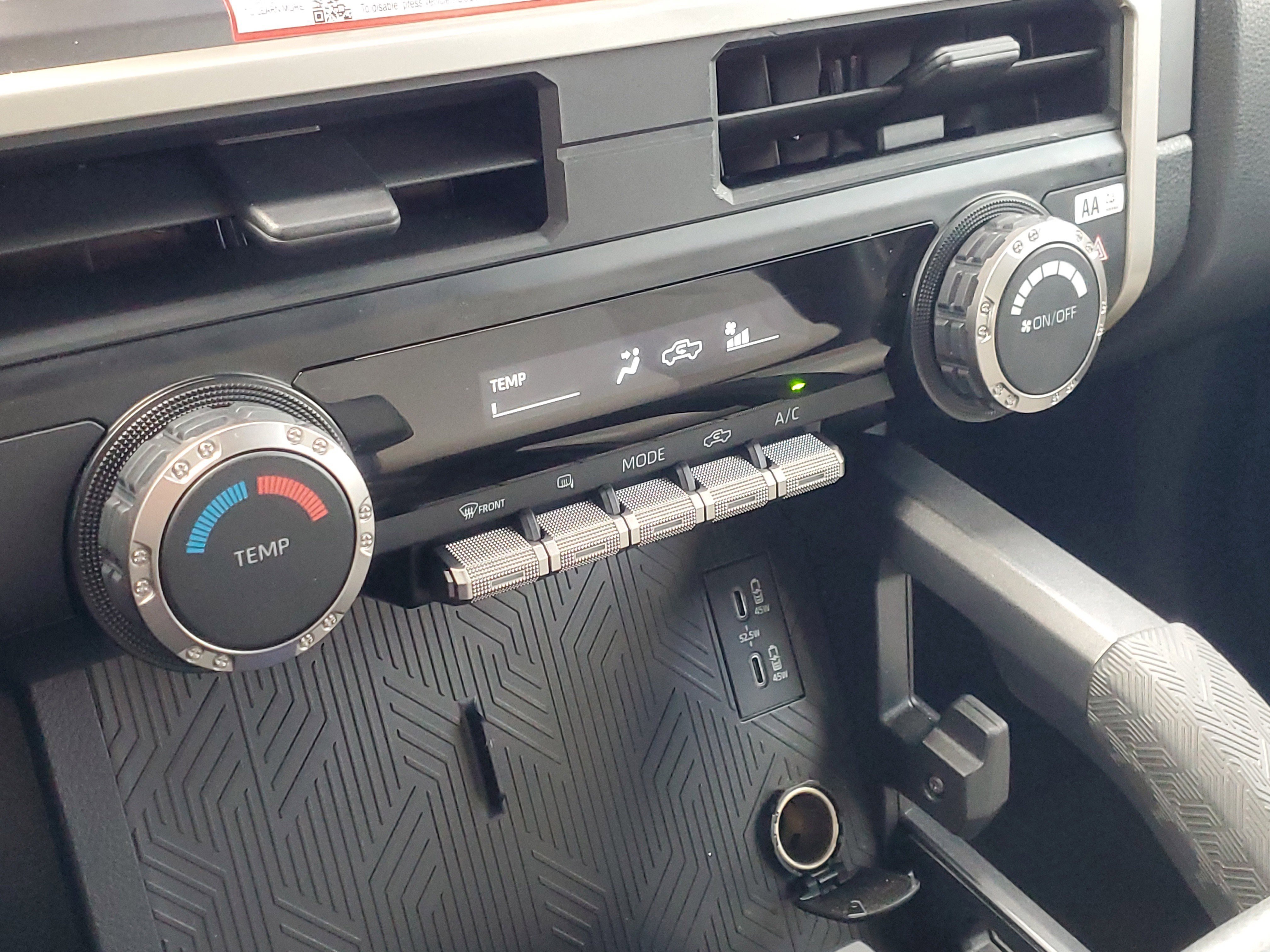 Certified 2025 Toyota Tacoma SR5 image 27