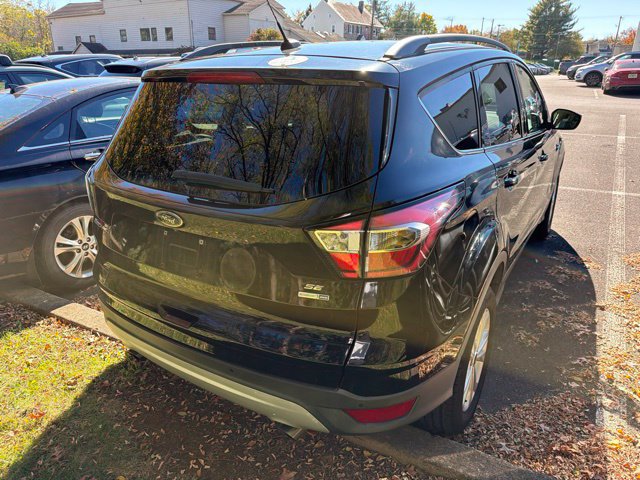 Used 2017 Ford Escape SE w/ Equipment Group 201A AWD/4WD image 15
