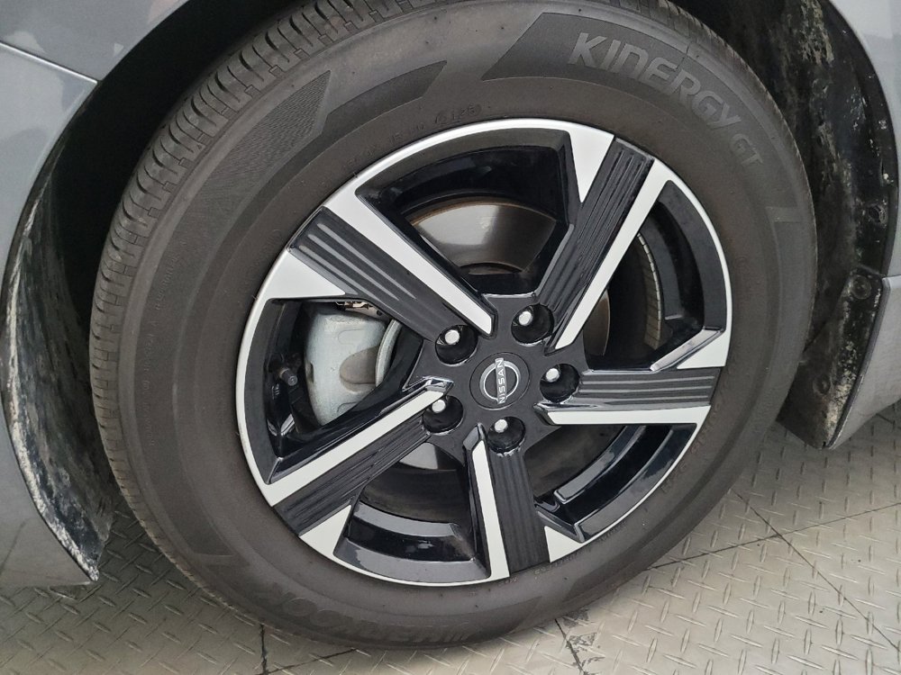 Used 2022 Nissan Sentra SV FWD image 31