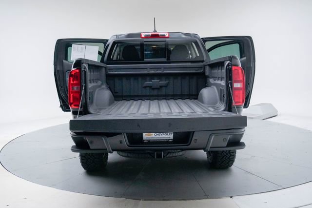 Used 2022 Chevrolet Colorado Z71 w/ Z71 Midnight Edition AWD/4WD image 21
