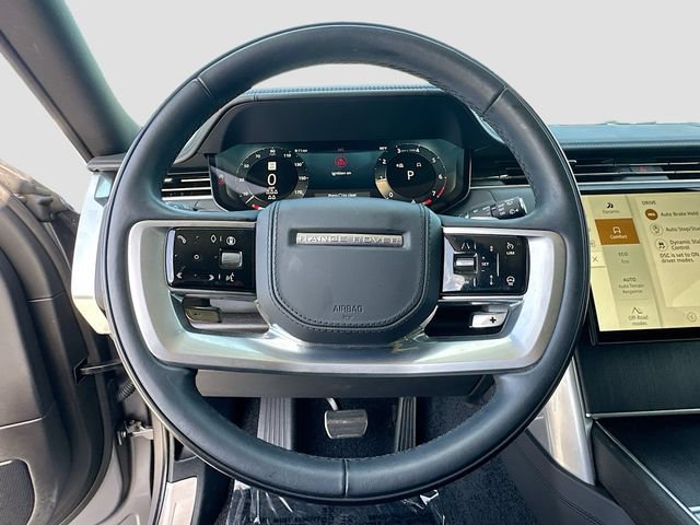 Used 2025 Land Rover Range Rover Long Wheelbase SE AWD/4WD image 10