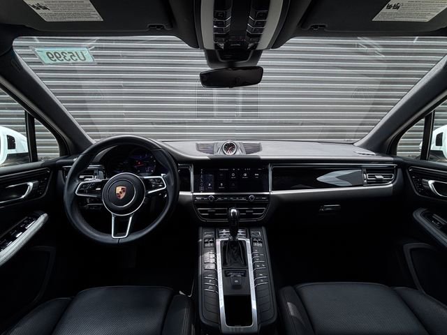 Certified 2020 Porsche Macan AWD/4WD image 13