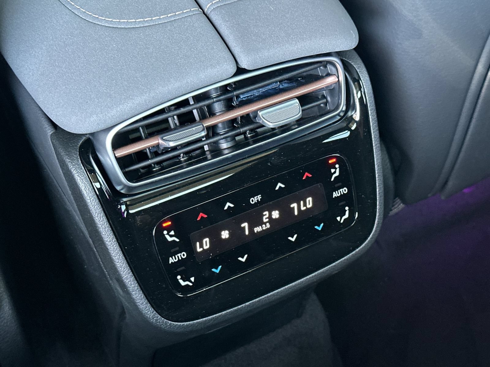 New 2026 Mercedes-Benz EQS 400 4MATIC SUV image 13