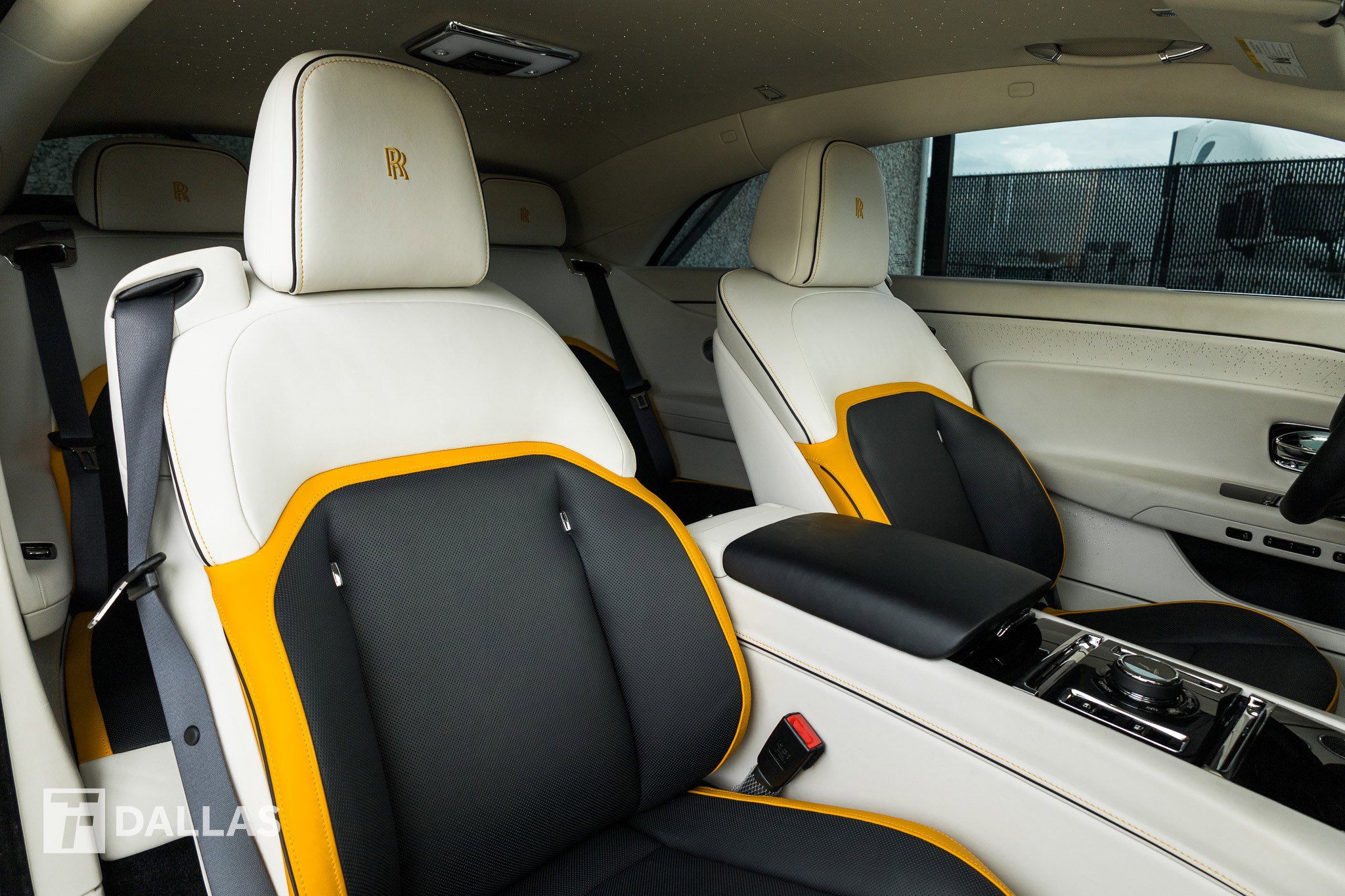 Used 2024 Rolls-Royce Spectre w/ Spectre Launch Package AWD/4WD image 37