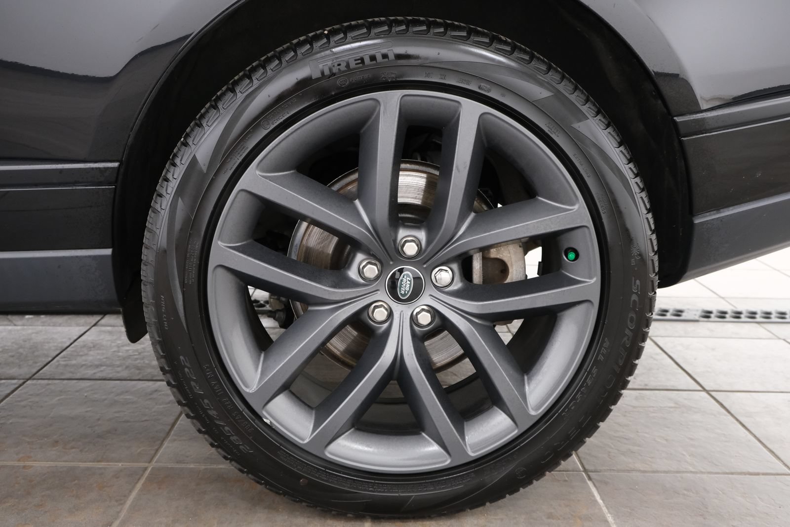 Used 2021 Land Rover Range Rover AWD/4WD image 36