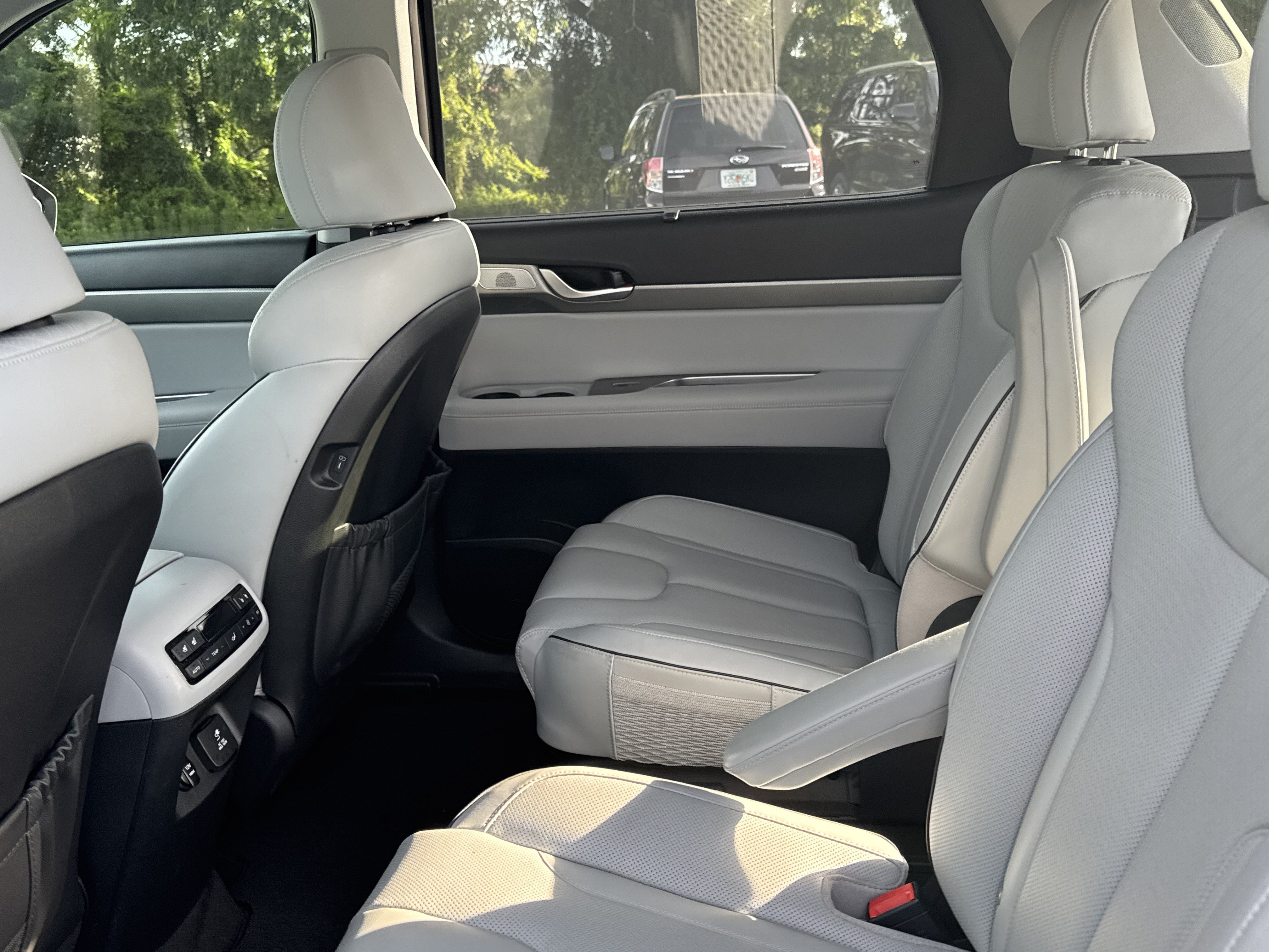 Used 2023 Hyundai Palisade SEL w/ Premium Package AWD/4WD image 24
