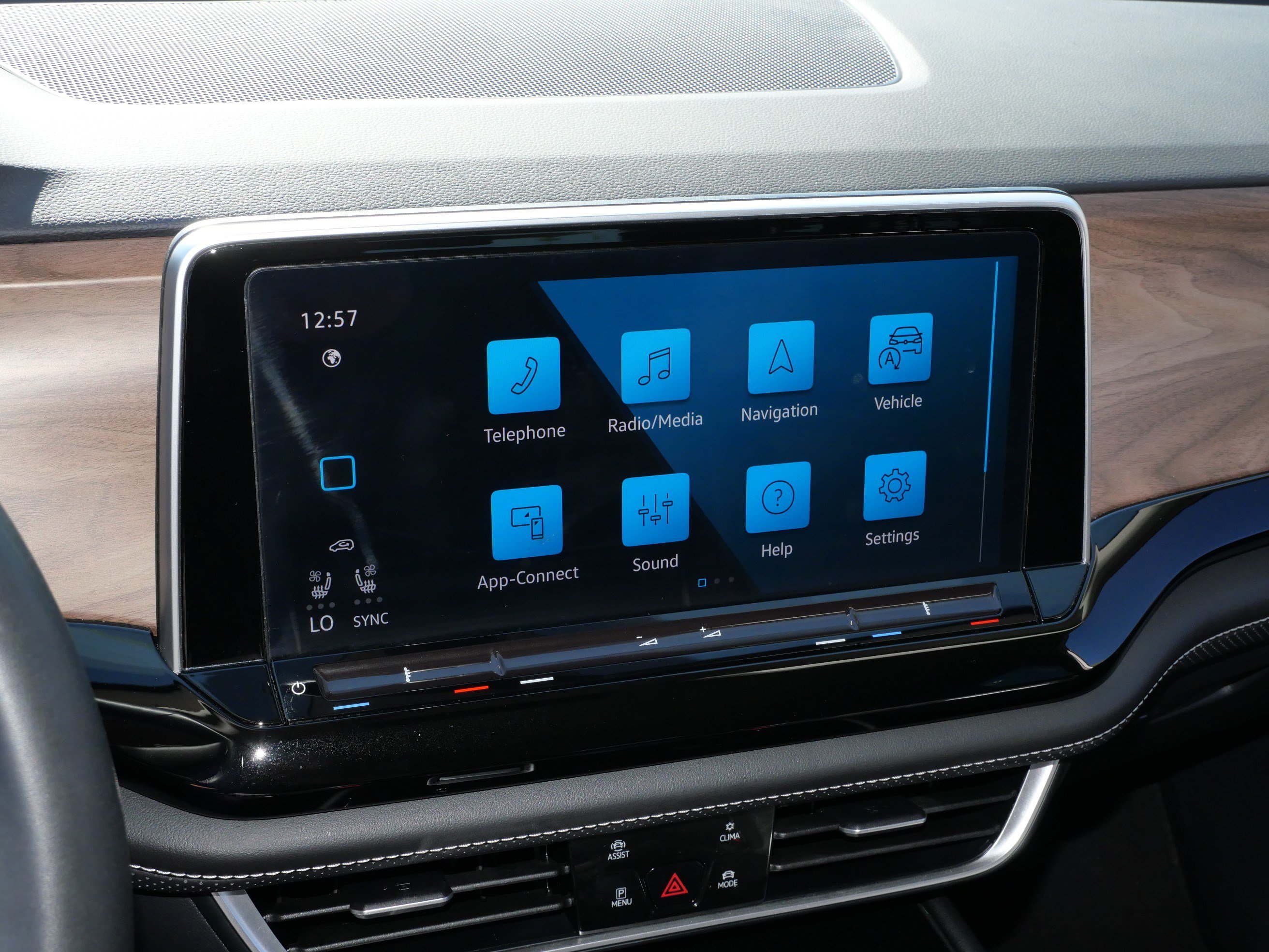 Certified 2024 Volkswagen Atlas SE AWD/4WD image 22