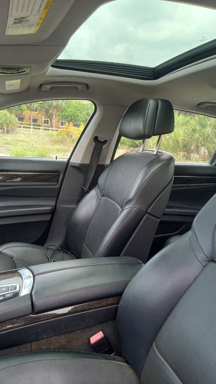 Used 2012 BMW 740Li RWD image 16