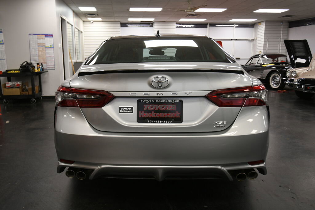 Certified 2022 Toyota Camry XSE image 6