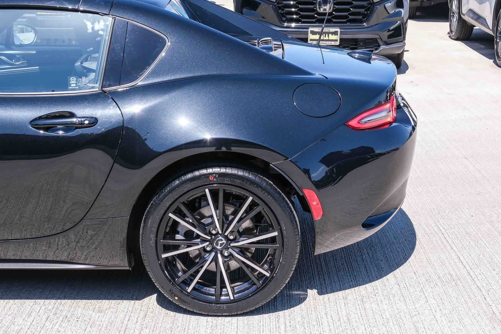 Used 2025 MAZDA MX-5 Miata RF Grand Touring RWD image 8