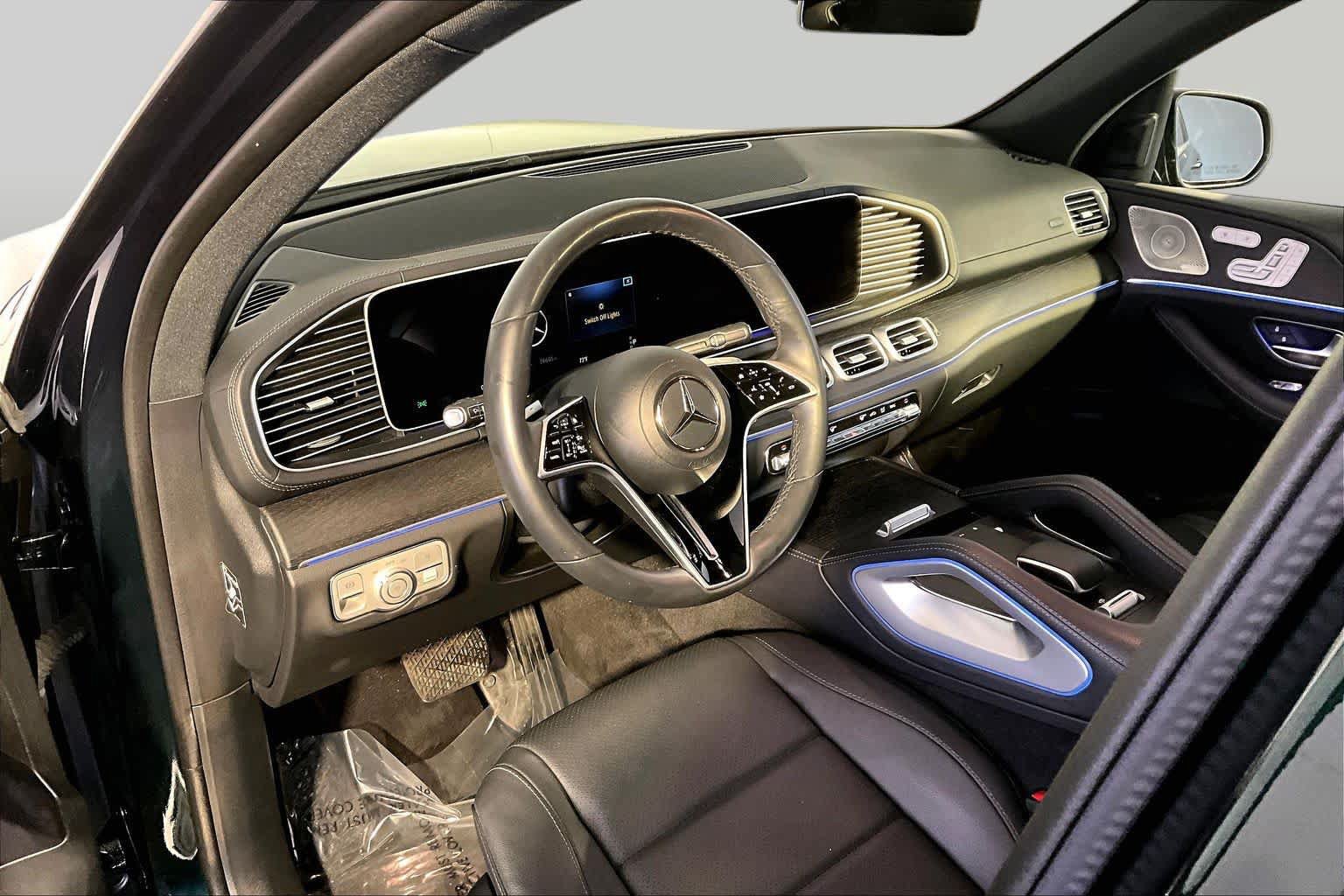 Used 2024 Mercedes-Benz GLS 450 4MATIC image 18