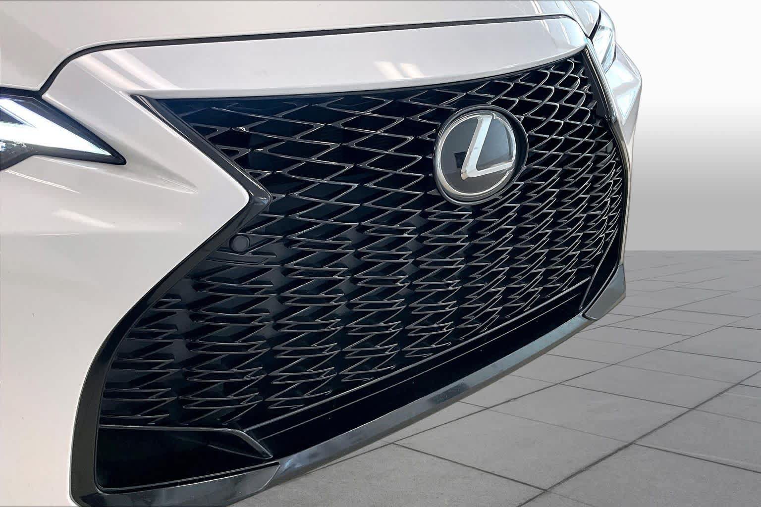 Used 2023 Lexus IS 350 F Sport w/ Navigation Package RWD image 28