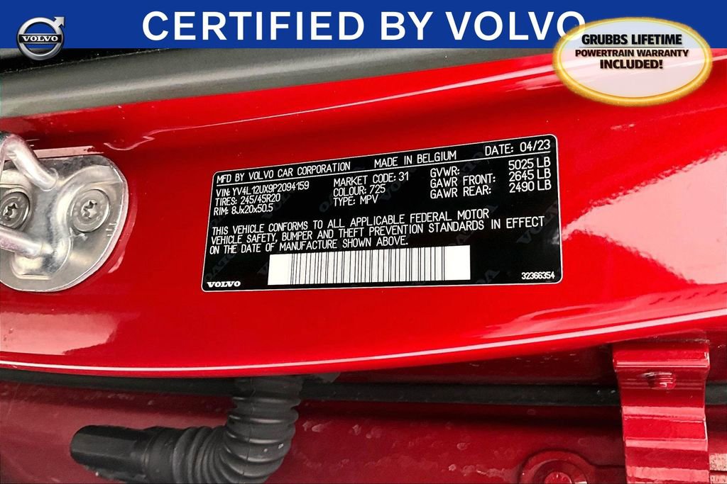 Certified 2023 Volvo XC40 B5 Ultimate w/ Protection Package Premier image 44