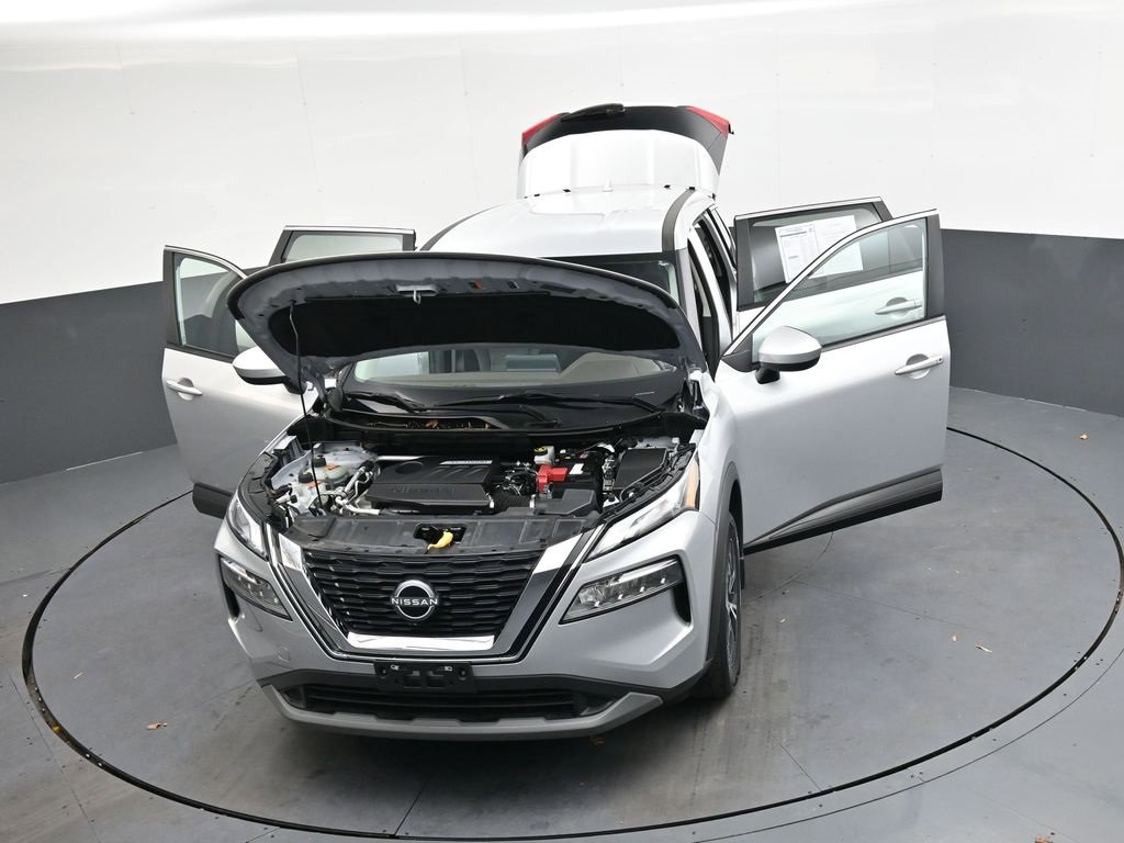 Used 2023 Nissan Rogue SV image 44