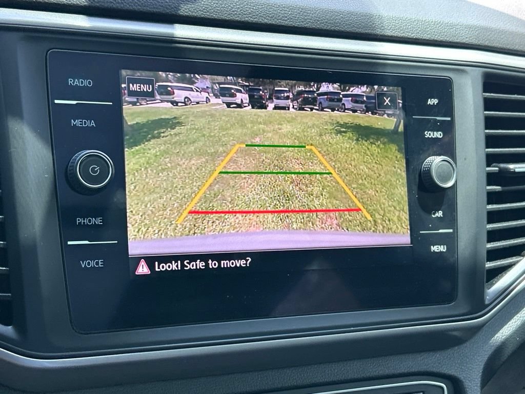 Used 2020 Volkswagen Atlas Cross Sport SE w/ Panoramic Sunroof Package FWD image 35