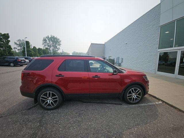 Used 2016 Ford Explorer Sport w/ Equipment Group 401A AWD/4WD image 3