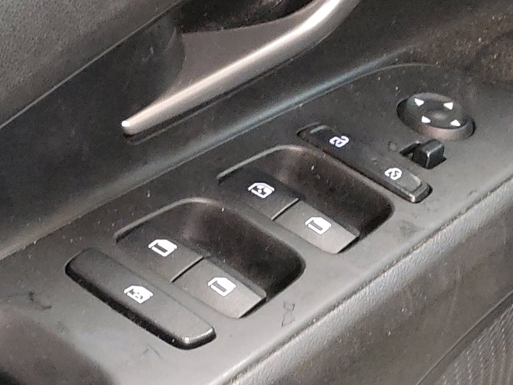 Used 2021 Hyundai Elantra SEL w/ Convenience + Premium Package FWD image 27