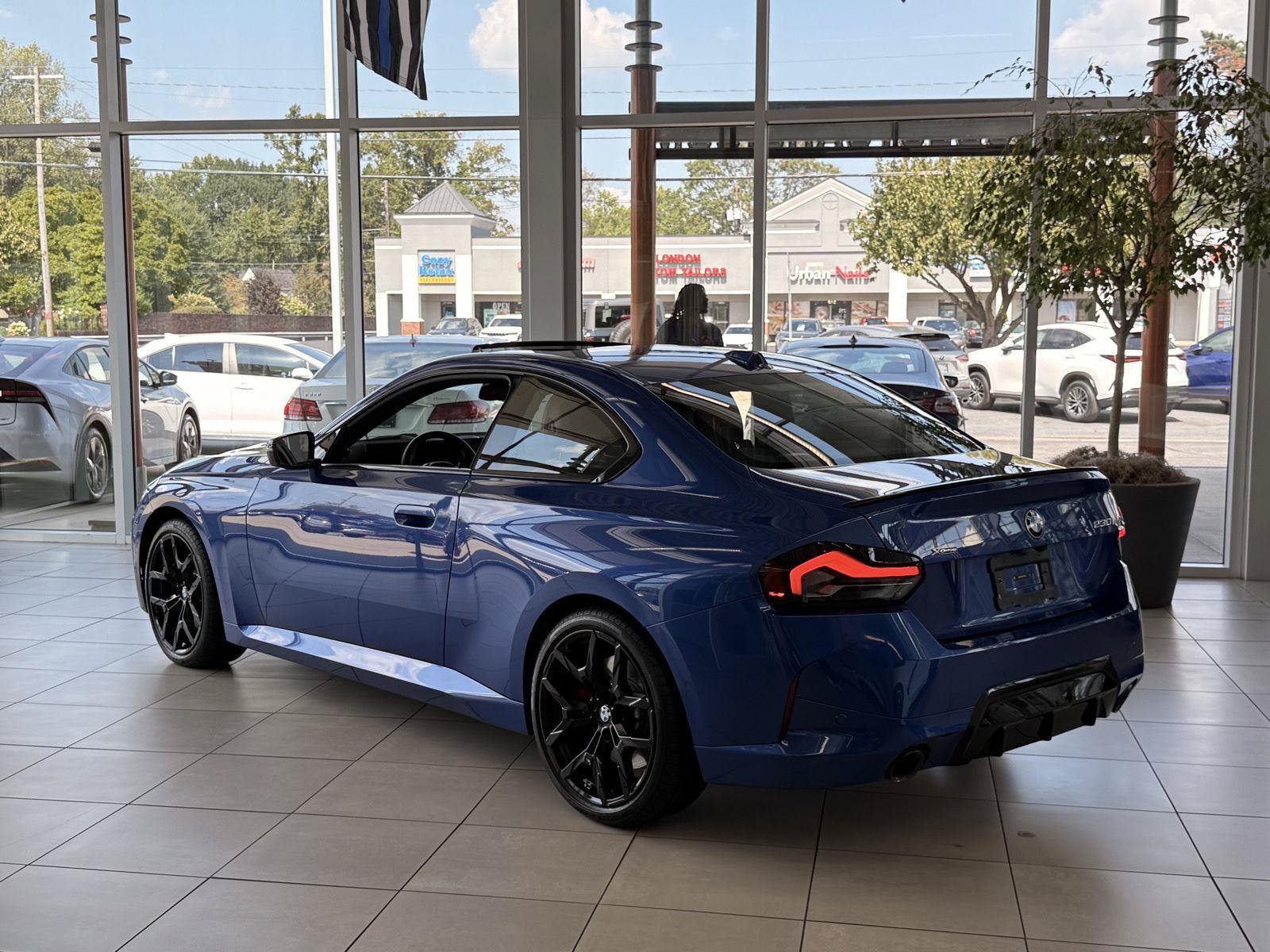Used 2026 BMW 230i xDrive Coupe AWD/4WD image 3