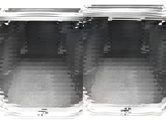 Used 2025 Toyota Camry image 18