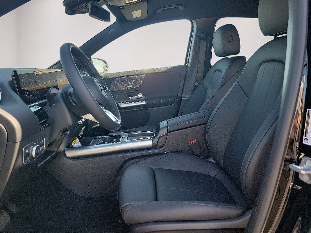 Used 2025 Mercedes-Benz GLA 250 image 13