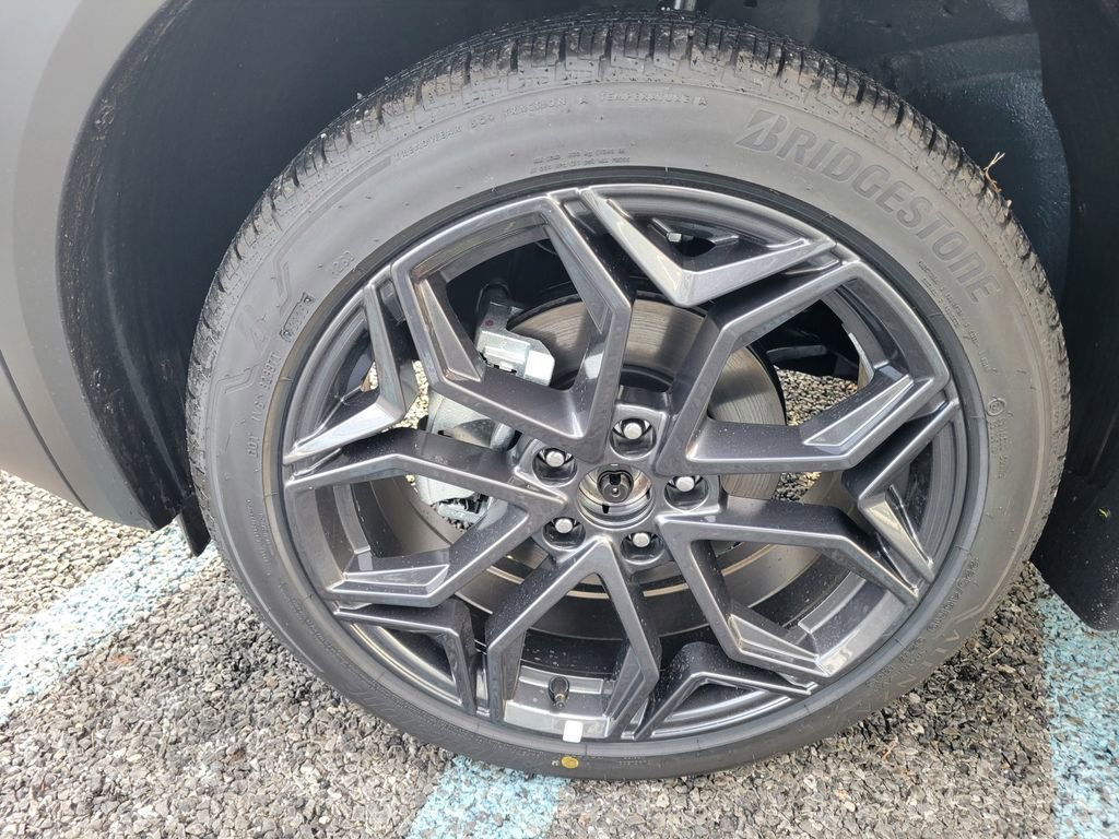 New 2026 Nissan Kicks SR w/ Cold Weather Package AWD/4WD image 12