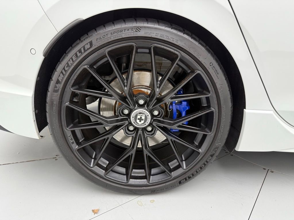 Used 2024 Volkswagen Golf R image 57